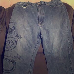 Medium wash blue jeans with design